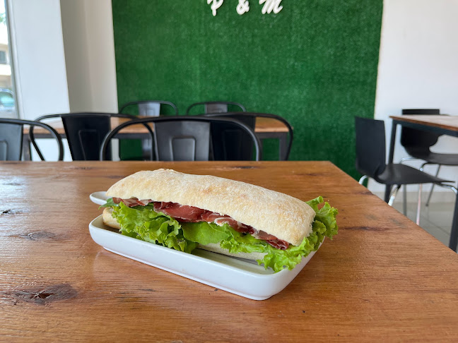 P&M Pastelería y Café - Artigas