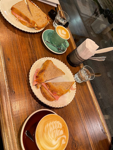 Papirosen Café | Cafetería de Especialidad - Gastronomía y hostelería