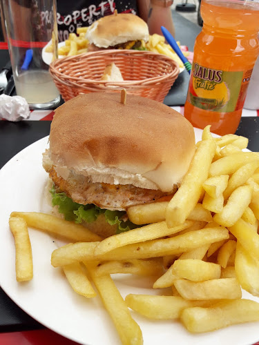 Rustic resto bar - Gastronomía y hostelería