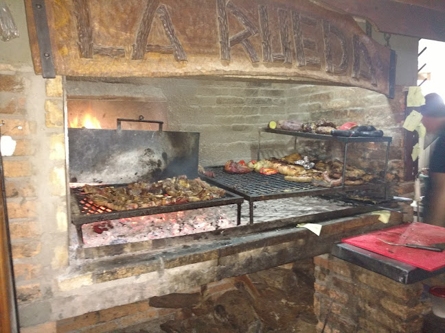 Opinii despre Parrillada La Rueda în Melo - Gastronomía y hostelería