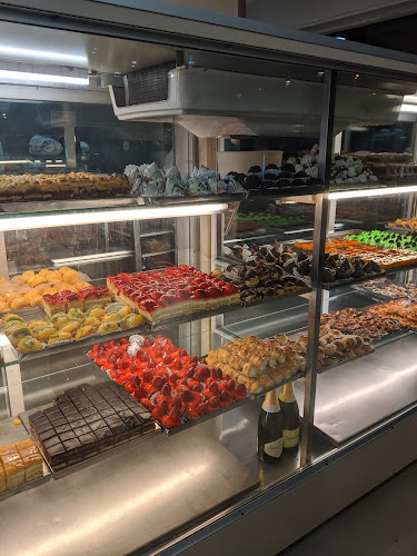 Opinii despre Esponda Panadería y Confitería în Montevideo - Gastronomía y hostelería