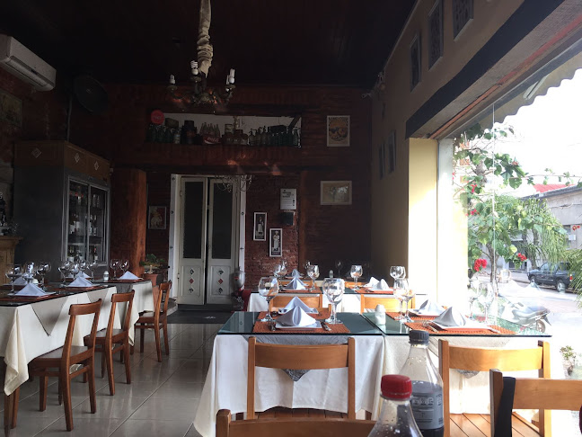 El Establo - Treinta y Tres