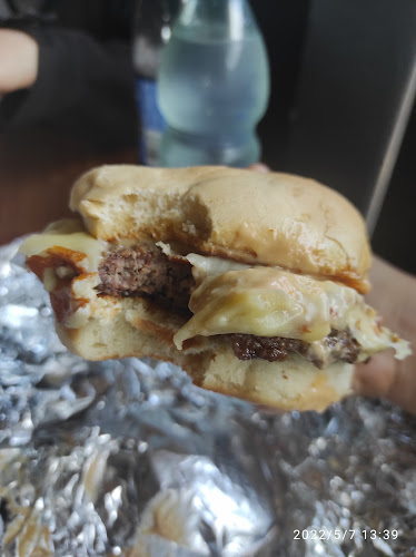 Valito Burgers & Milas - Gastronomía y hostelería