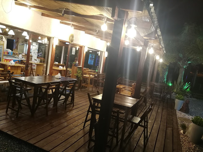 Panadería, Rotiseria y Cafetería Juntos a la Par