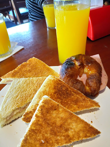 Opinii despre Trouville Salto Centro în Salto - Gastronomía y hostelería