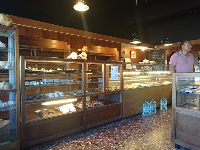 Comentarii opinii despre Panaderia y Confiteria Thaay's