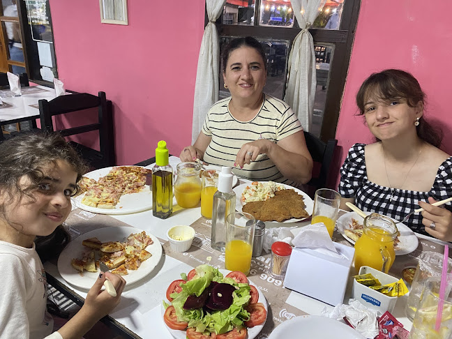 Opinii despre El Galpón în Termas del Dayman - Gastronomía y hostelería