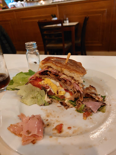 4W6V+3CC, Av. Alfredo Arocena, 11500 Montevideo, Departamento de Montevideo