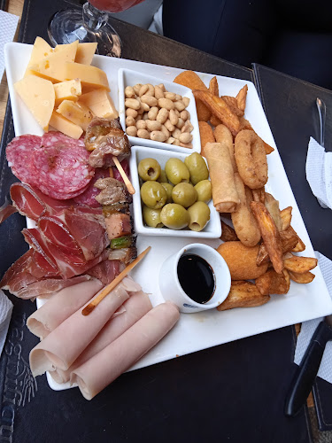 De, C. de San Jose 111, 70000 Col. del Sacramento, Departamento de Colonia