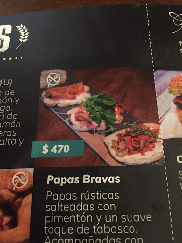 Soriano 1149, Héctor Gutiérrez Ruiz esq