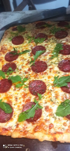 Pizzas Como Maná - La Capuera