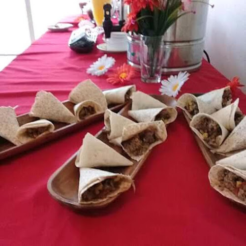 Comentarii opinii despre MANJARES catering & eventos