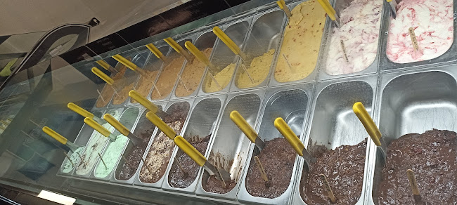 Opinii despre Heladería La Chicharra în Montevideo - Gastronomía y hostelería