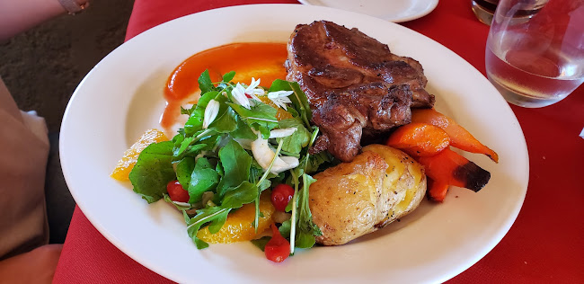 LA ESQUINITA GASTRONOMIA