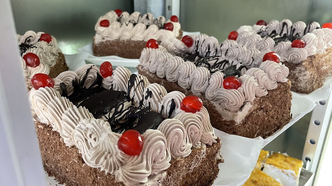 Panaderia y confiteria Ricolonia