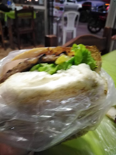 Comentarii opinii despre El Chivito Full