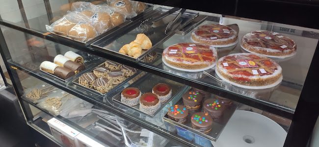 Panadería Tentaciones - Gastronomía y hostelería