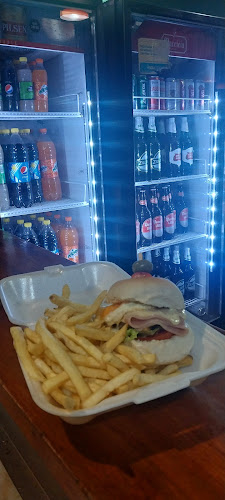 Toronto Pizzería y Chivitería - Gastronomía y hostelería