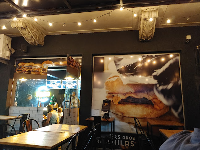 Valito Burgers & Milas - Montevideo
