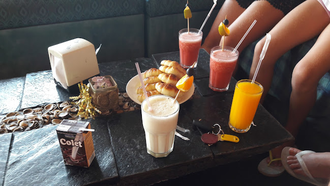 Opinii despre Medialunas Calentitas în La Barra - Gastronomía y hostelería