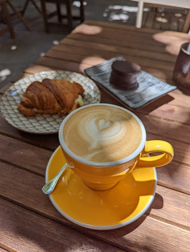 Comentarii opinii despre MACOCO Café