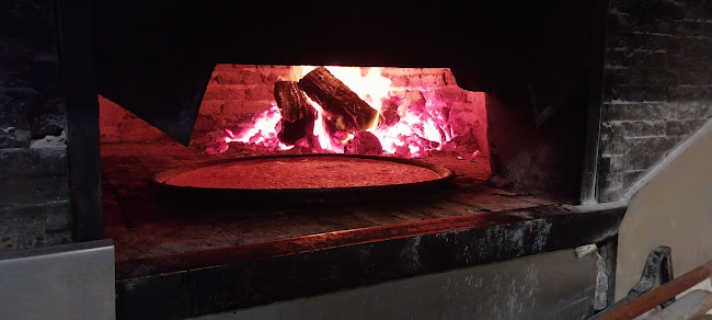 Toronto Pizzería y Chivitería - Gastronomía y hostelería