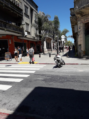 Sarandí 252, 11000 Montevideo, Departamento de Montevideo