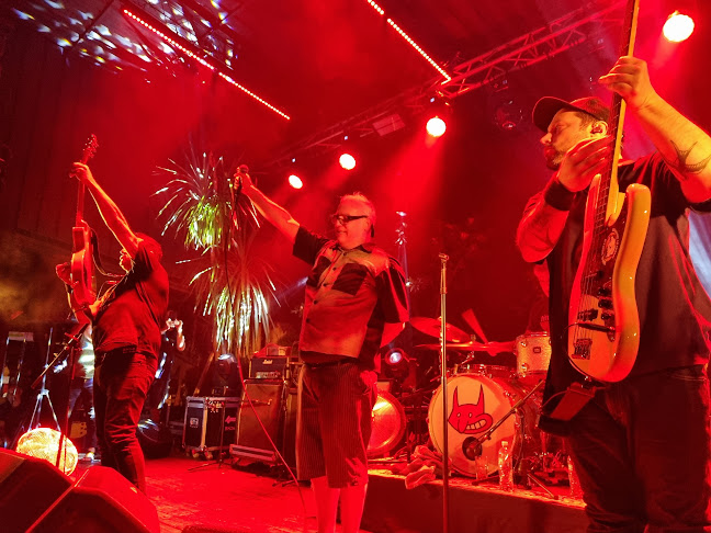 Medio y Medio - Gastronomía y hostelería