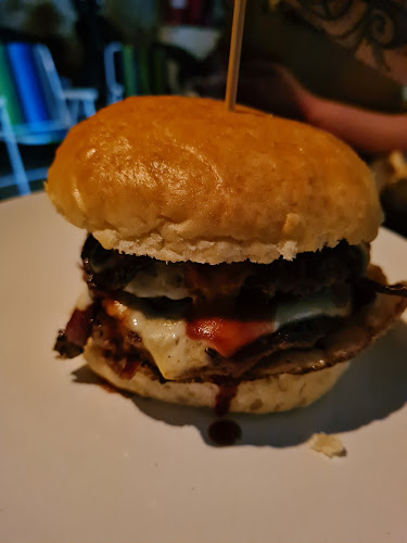 Comentarii opinii despre CangreburgerSalto