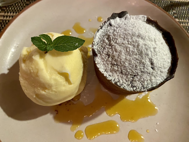 entre 9 y 11, El Trinquete 828, 20100 Punta del Este, Departamento de Maldonado