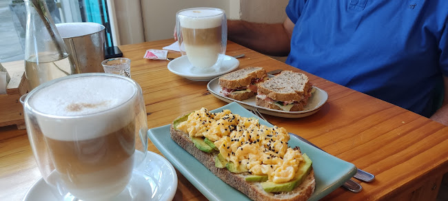 Opinii despre Variété cuisine în Young - Gastronomía y hostelería