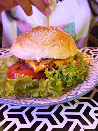 AMOSTAR Restaurante, Cafetería Y Starpizza. - Canelones