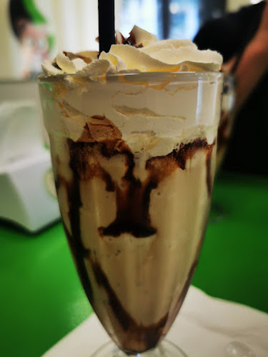 DeliCream - Mercedes