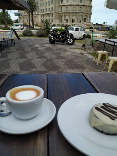 La Isla Café - Montevideo