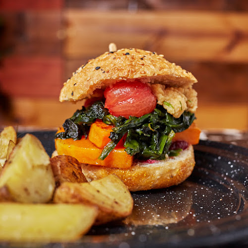 Esoterico Resto Bar - Gastronomía y hostelería