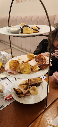 Av. Dr. Américo Ricaldoni 1774, 11600 Montevideo, Departamento de Montevideo