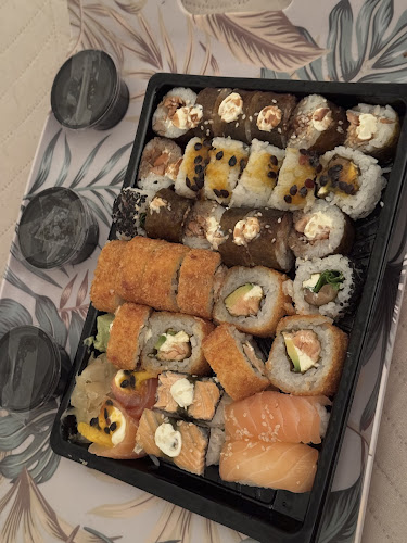 Prado Rolls - Sushi & Poke