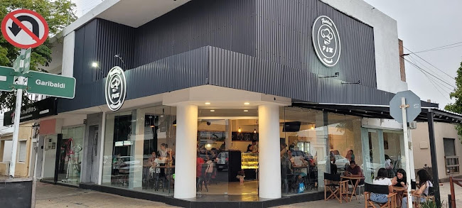 P&M Pastelería y Café