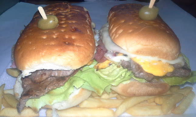 Chivitería 2 Hermanos - Villa María