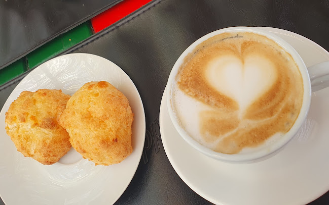 Av. Francisco Salazar, 20100 Punta del Este, Departamento de Maldonado