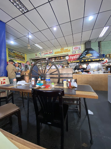 Opinii despre Bar y Restaurante El Amarillo în San José de Mayo - Gastronomía y hostelería