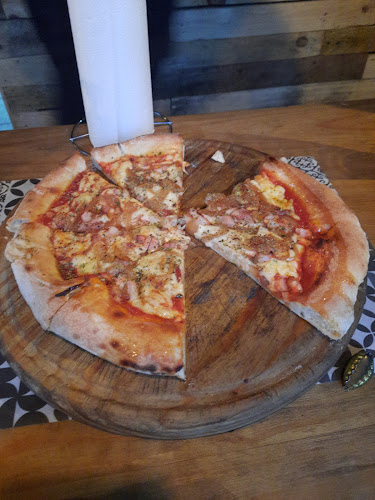 Comentarii opinii despre Pizzería "Clán"