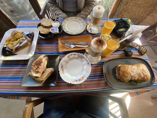 &, Calle 5, 20000, El Mirlo, El Edén