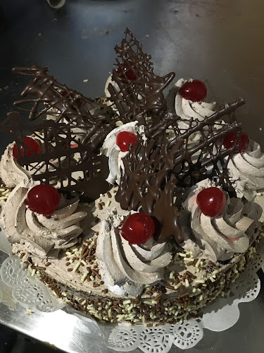 Panaderia y Confitería 2 Avenida