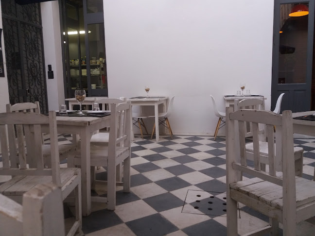 Opinii despre Tipico Nuestro în Col. del Sacramento - Gastronomía y hostelería