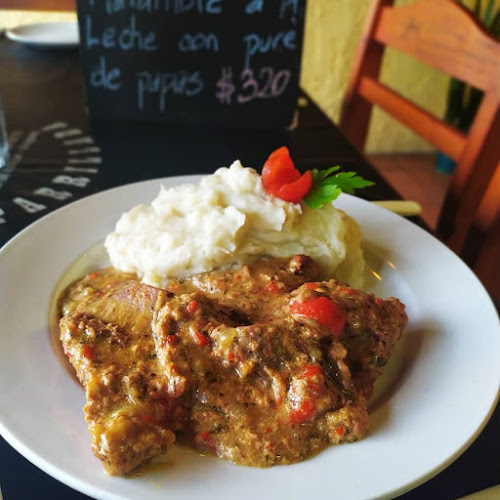 parador lo de rutilo, Av. José Batlle y Ordóñez, 20300 Pan de Azúcar, Departamento de Maldonado