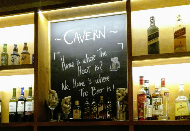 Cavern Restaurante - Salto