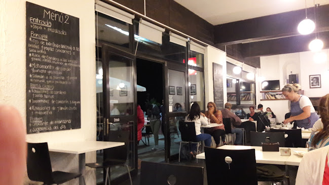 Opinii despre Restaurante La Corniche în Piriápolis - Gastronomía y hostelería