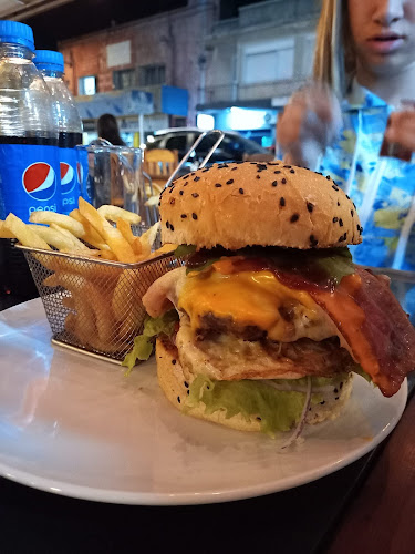 Opinii despre La Calabria Restaurante în Rivera - Gastronomía y hostelería