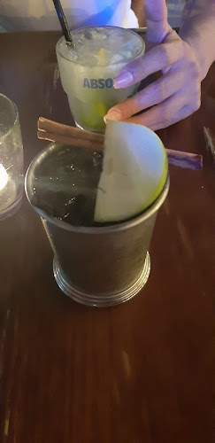 Soriano 1149, Héctor Gutiérrez Ruiz esq